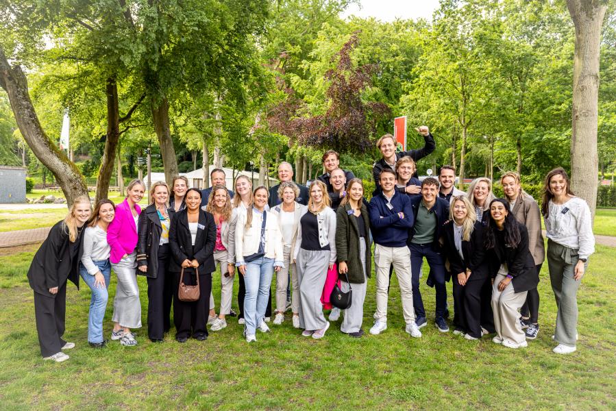 Team House of Tickets